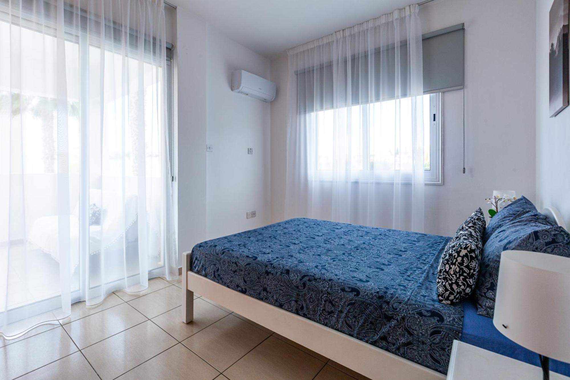 Beautiful 2 Bed Apartment In Paphos Cyprus Exterior foto