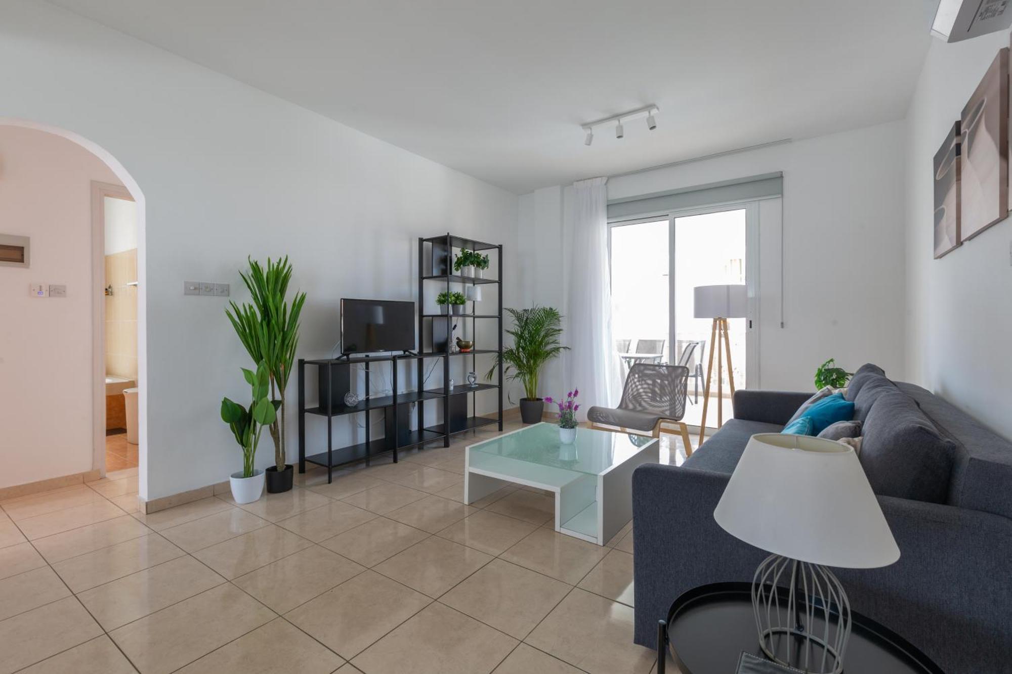 Beautiful 2 Bed Apartment In Paphos Cyprus Exterior foto